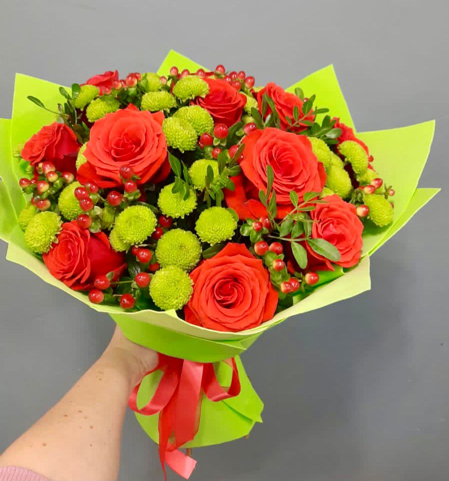 Букет цветов из: Хризантемы и Розы в Аромашево