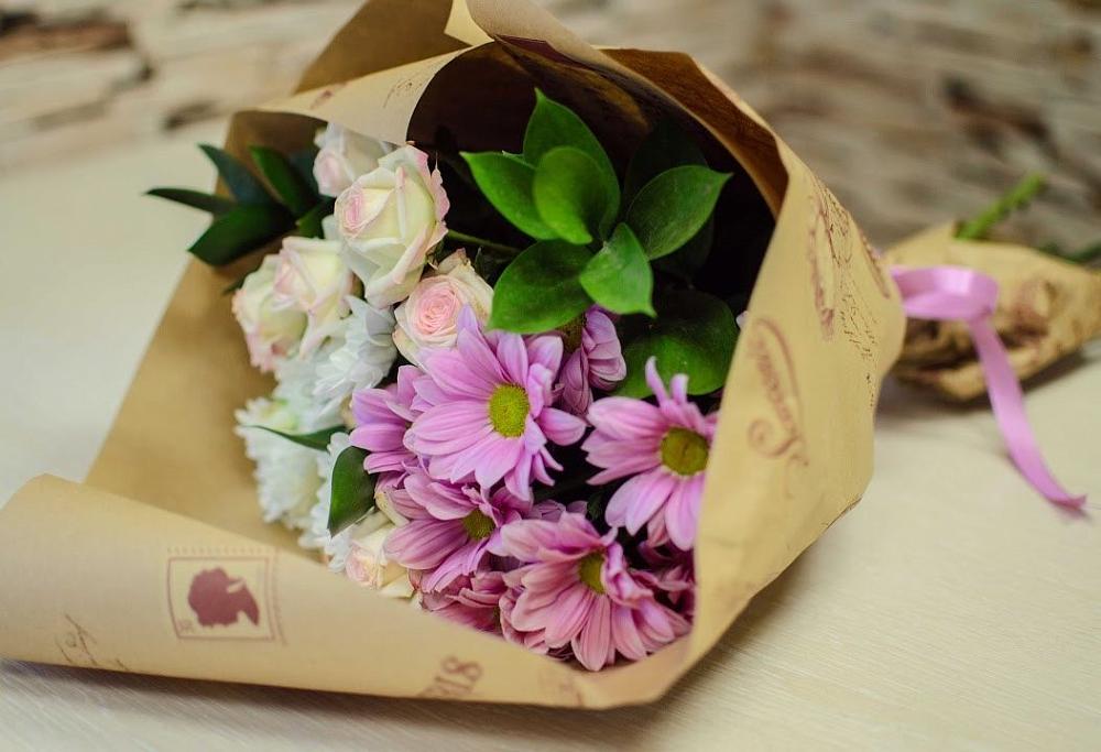 Букет цветов из: Розы и Хризантемы в Аромашево