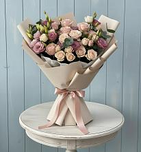 Букет цветов из:  Розы и Лизиантусы в Аромашево