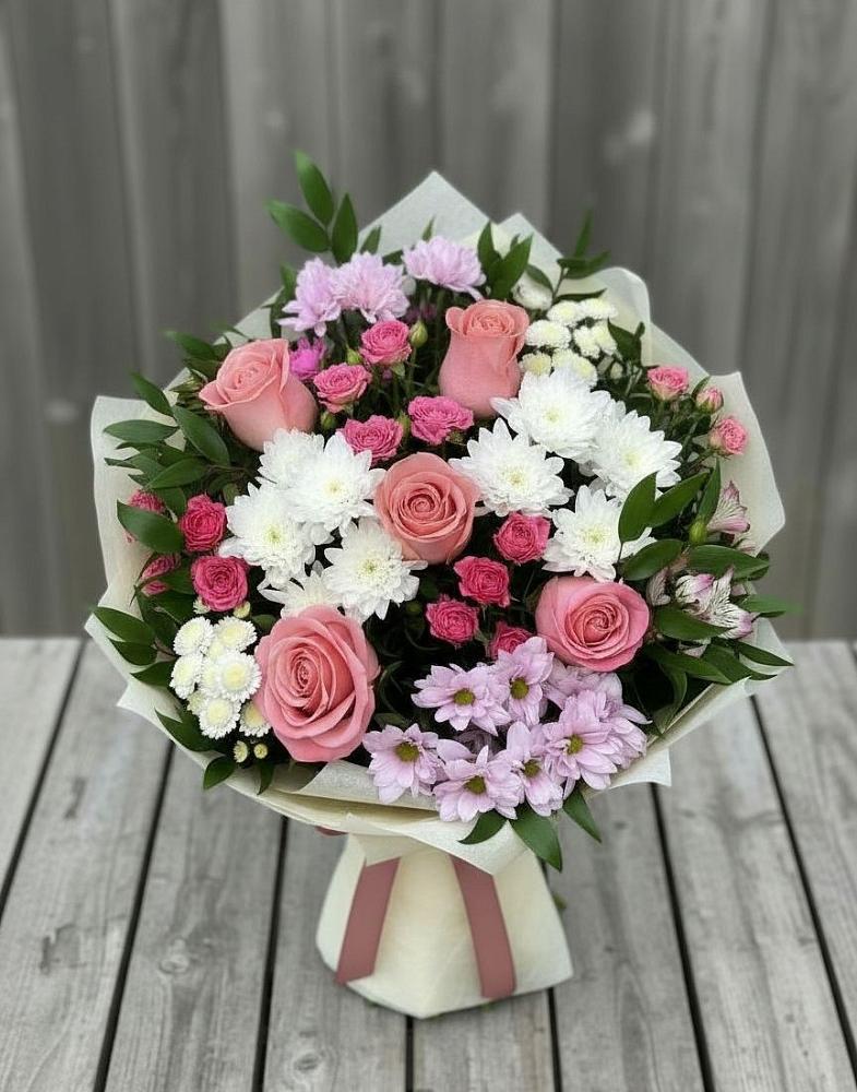 Букет цветов из: Альстромерии, Гвоздики, Розы и Хризантемы в Аромашево