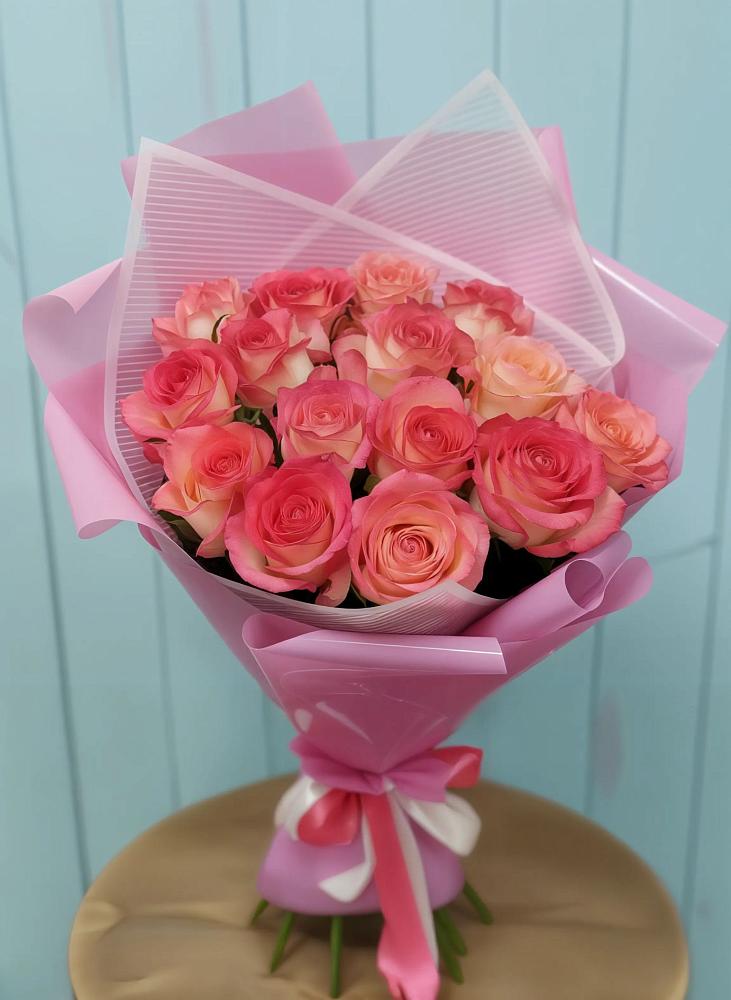 Букет 15 Розовых роз Равель в Аромашево