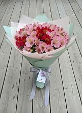 Букет цветов из:  Альстромерии в Аромашево