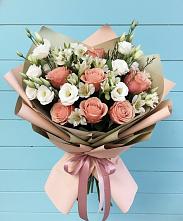 Букет цветов из:  Розы, Альстромерии и Лизиантусы в Аромашево
