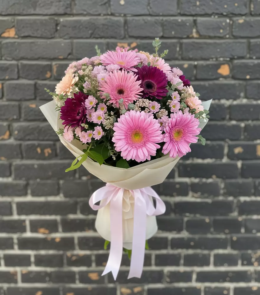 Букет цветов из: Герберы и Хризантемы в Аромашево
