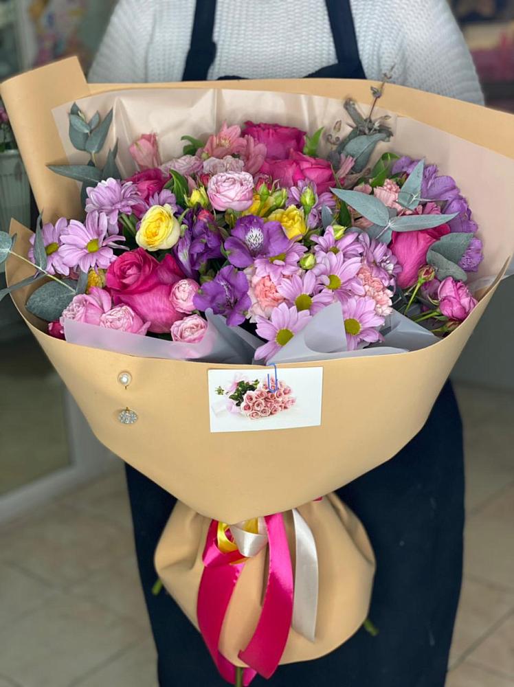 Букет цветов из: Хризантемы, Гвоздики и Альстромерии в Аромашево