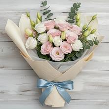 Букет цветов из:  Лизиантусы в Аромашево