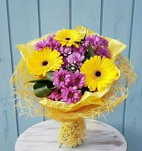Букет цветов из:  Хризантемы и Герберы в Аромашево