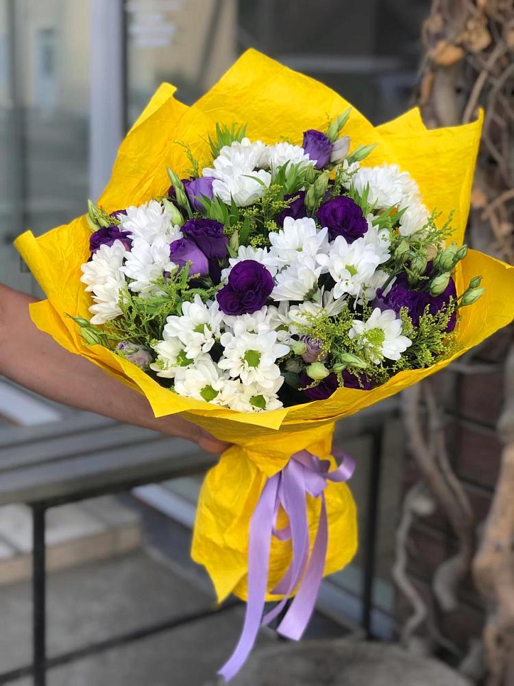 Букет цветов из: Ирисы, Хризантемы и Ромашки в Аромашево