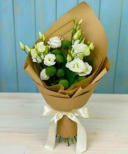 Букет цветов из:  Хризантемы и Лизиантусы в Аромашево