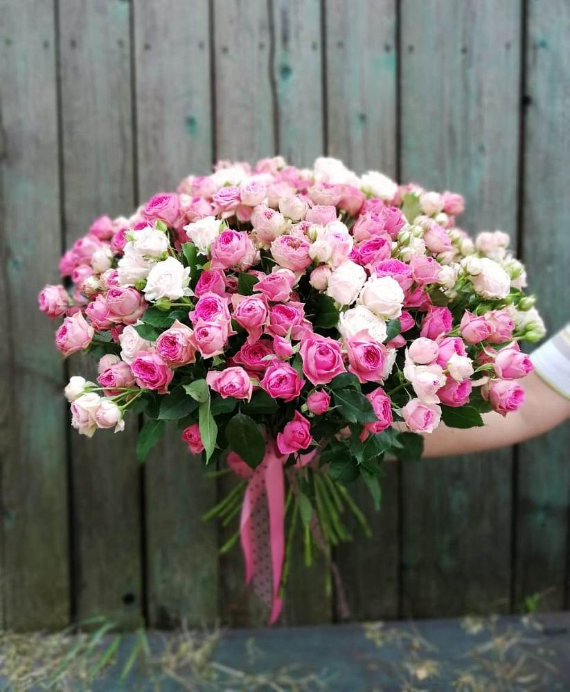 Букет Розовые кустовые розы Натали и Лав Лидия в Аромашево