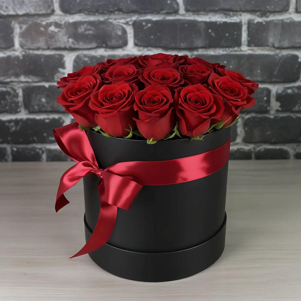 Цветочная композиция из Розы в шляпной коробке в Аромашево